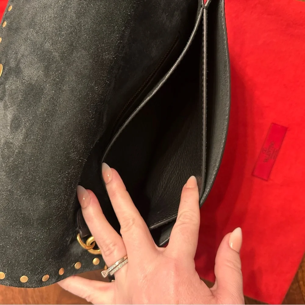 Valentino Garavani Rockstud calfskin leather clutch bag with beaded handle w COA - Picture 8 of 10